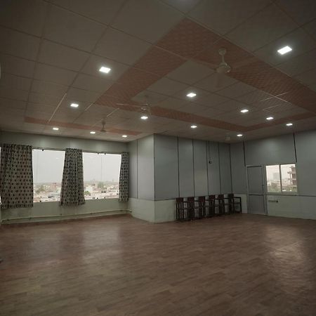 Hotel Silver Cloud Джодхпур Экстерьер фото